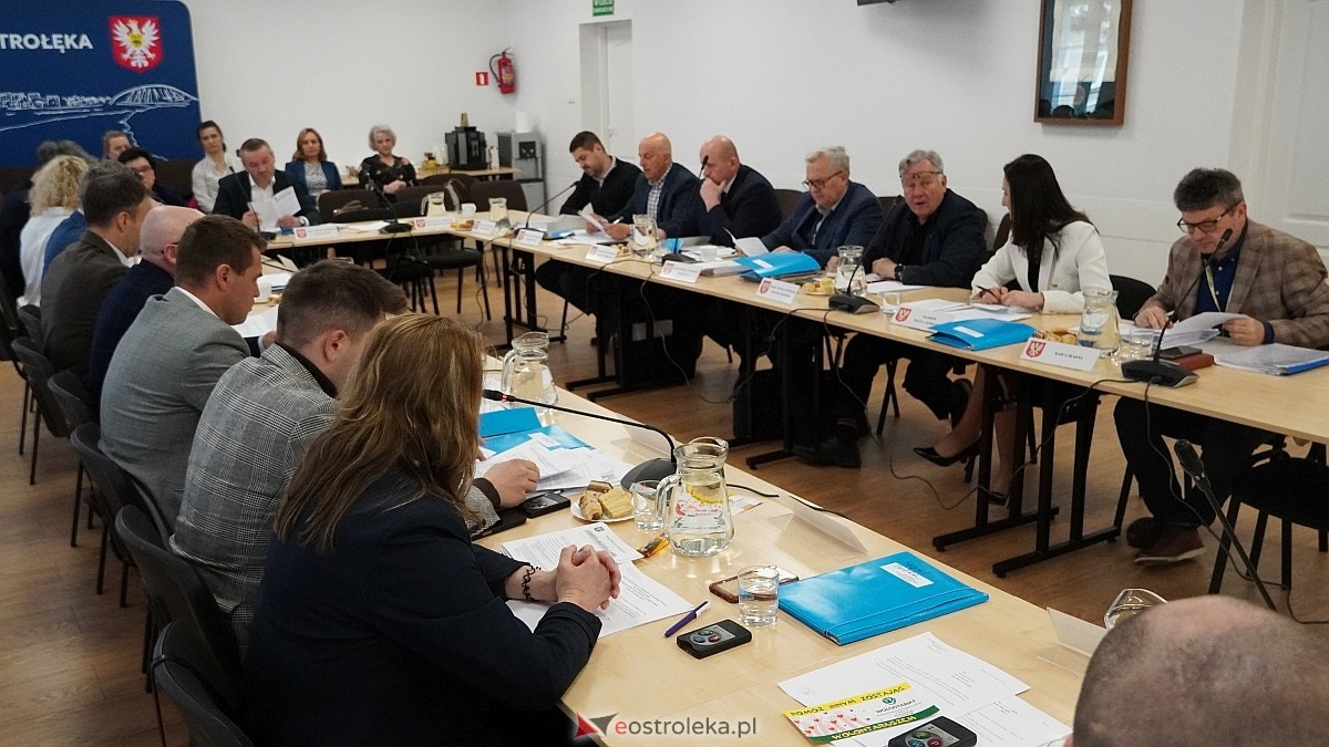 Sesja rady Miasta w Ostrołęce [30.04.2026] - zdjęcie #9 - eOstroleka.pl