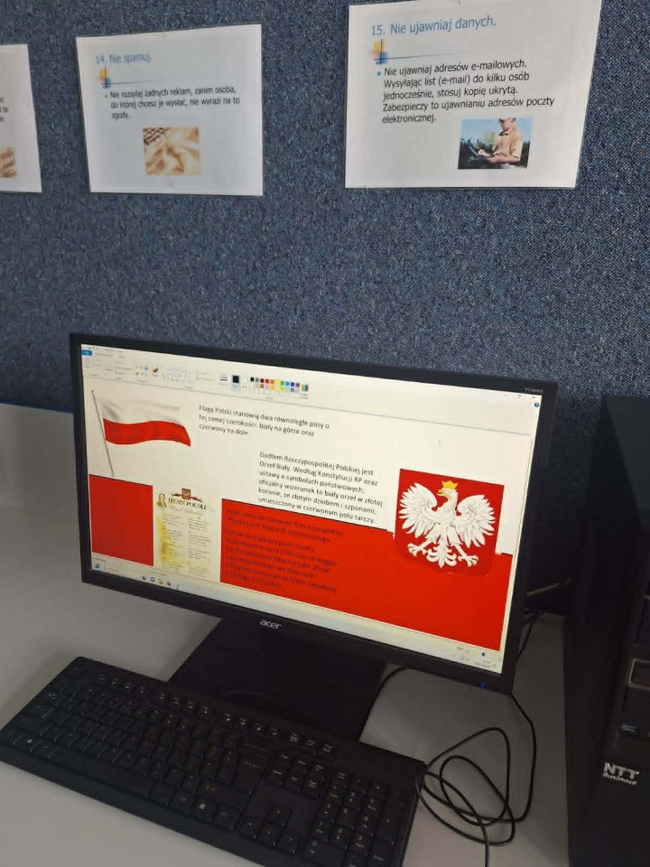 Lekcja patriotyzmu w SP 10 w Ostrołęce [30.04.2026] - zdjęcie #24 - eOstroleka.pl
