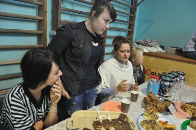 Andrzejki w ZSZ 2: Uczniowie sprawdzali swoją przyszłość  - zdjęcie #39 - eOstroleka.pl