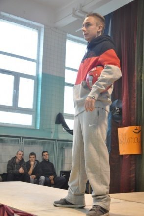 Andrzejki w ZSZ 2: Uczniowie sprawdzali swoją przyszłość  - zdjęcie #12 - eOstroleka.pl