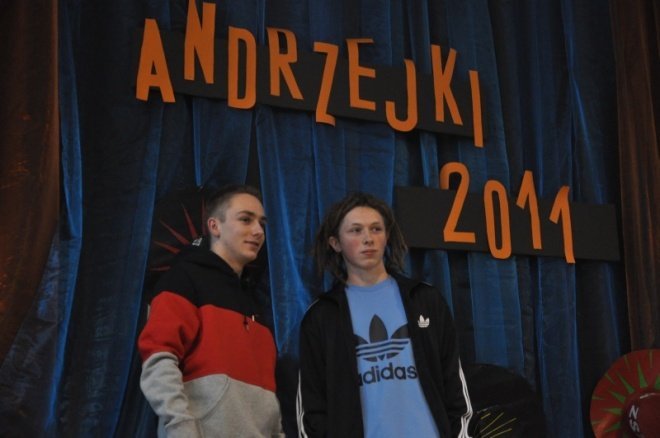 Andrzejki w ZSZ 2: Uczniowie sprawdzali swoją przyszłość  - zdjęcie #38 - eOstroleka.pl