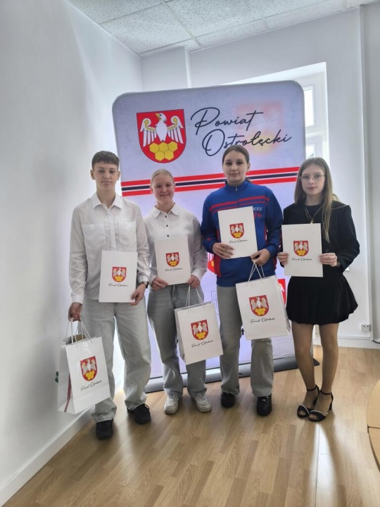 Nagrody starosty ostrołęckiego dla sportowców [30.04.2026] - zdjęcie #3 - eOstroleka.pl