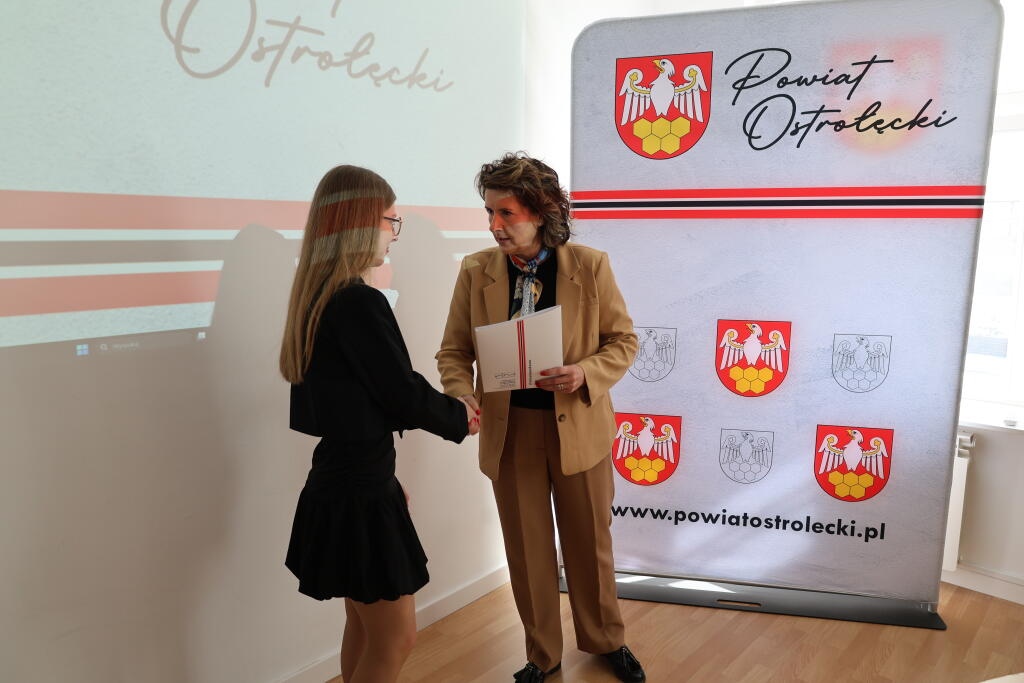 Nagrody starosty ostrołęckiego dla sportowców [30.04.2026] - zdjęcie #5 - eOstroleka.pl