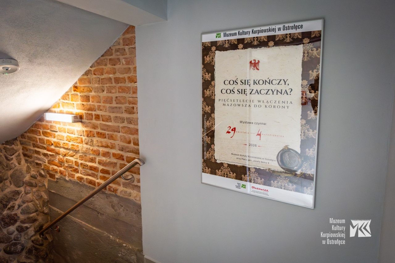 Otwarcie wystawy  „Coś się kończy, coś się zaczyna? Pięćsetlecie włączenia Mazowsza do Korony. [29.04.2026] - zdjęcie #4 - eOstroleka.pl