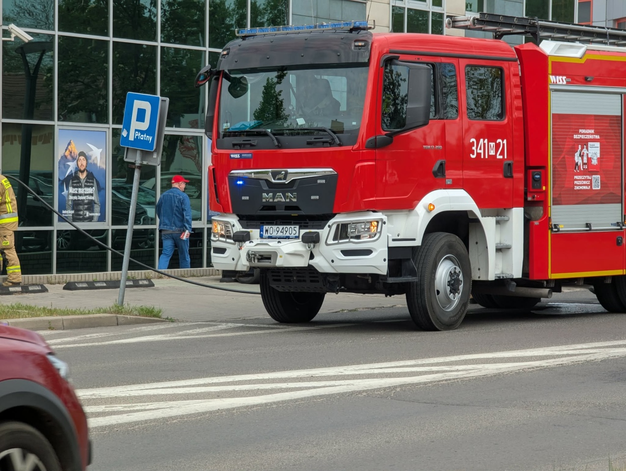 Akcja strażacka przy Inwalidów Wojennych w Ostrołęce [06.05.2026] - zdjęcie #2 - eOstroleka.pl