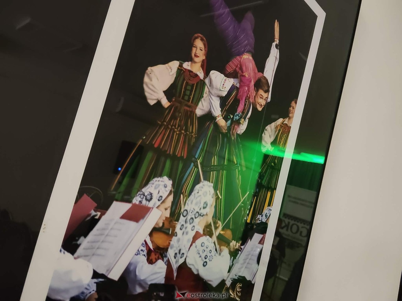 Wernisaż wystawy Mazowsze w obiektywie Natalii Niedźwiedzkiej [08.05.2026] - zdjęcie #17 - eOstroleka.pl