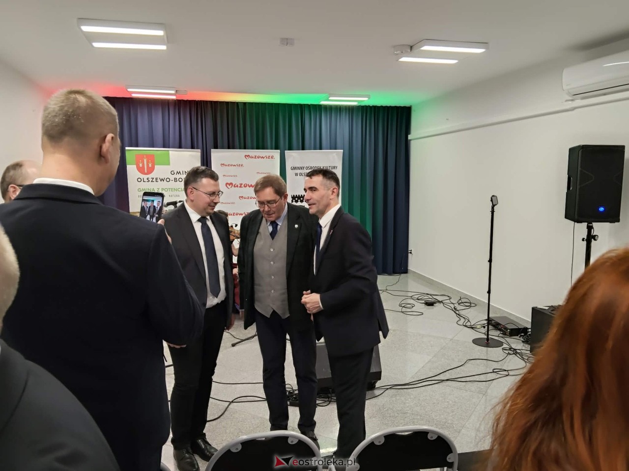 Wernisaż wystawy Mazowsze w obiektywie Natalii Niedźwiedzkiej [08.05.2026] - zdjęcie #16 - eOstroleka.pl