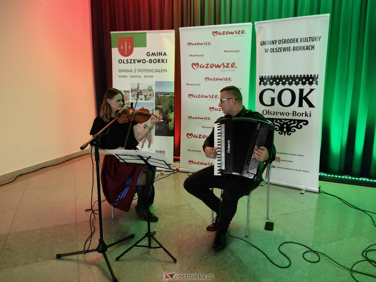 Wernisaż wystawy Mazowsze w obiektywie Natalii Niedźwiedzkiej [08.05.2026] - zdjęcie #14 - eOstroleka.pl