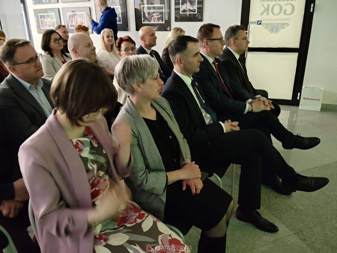 Wernisaż wystawy Mazowsze w obiektywie Natalii Niedźwiedzkiej [08.05.2026] - zdjęcie #12 - eOstroleka.pl