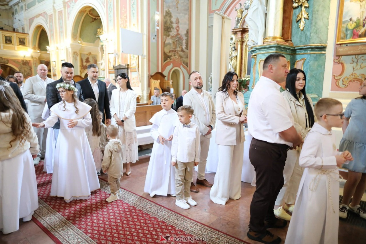 I Komunia Święta w sanktuarium pw. św. Antoniego Padewskiego [.09.05.2026] - zdjęcie #49 - eOstroleka.pl