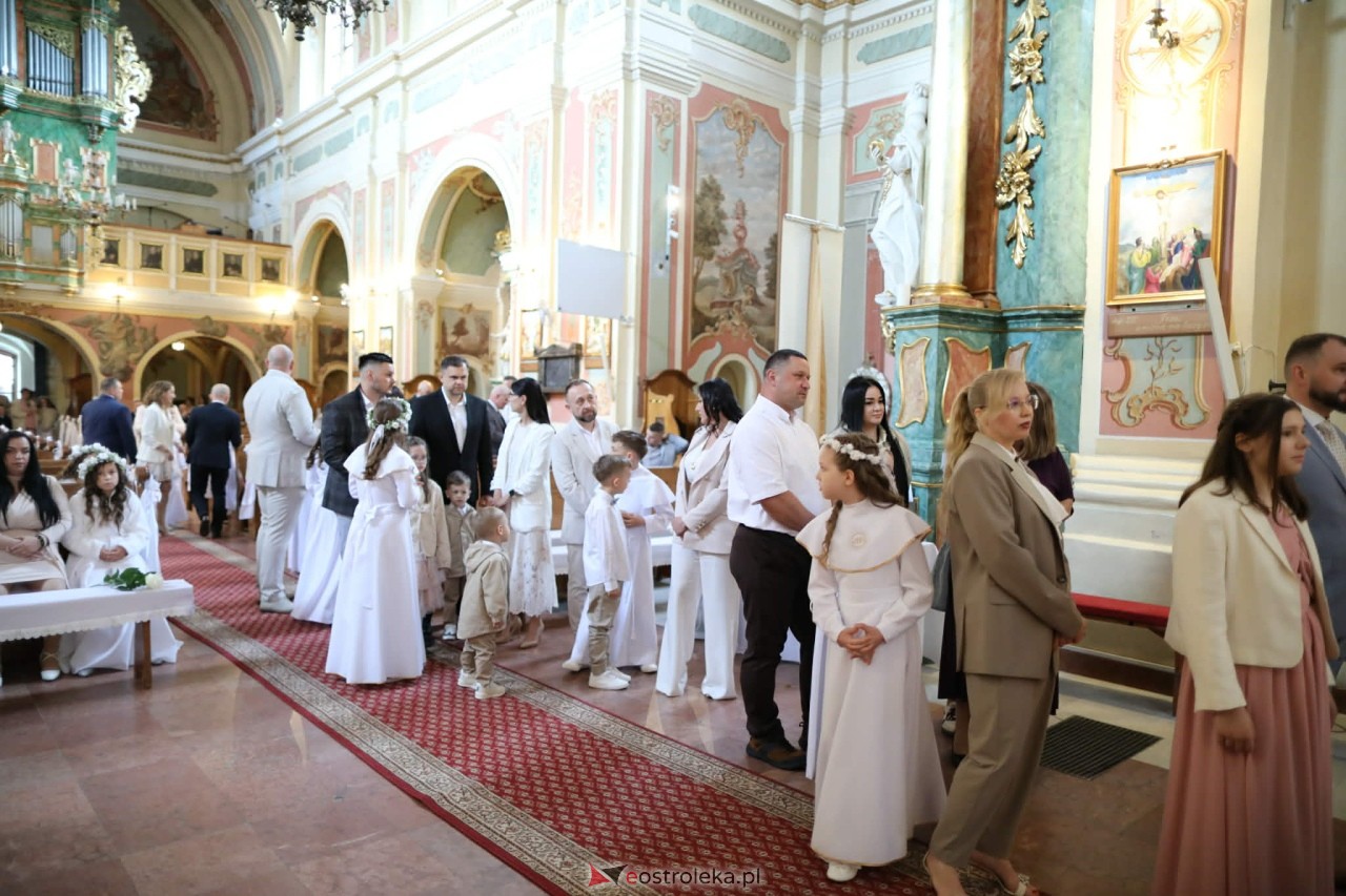 I Komunia Święta w sanktuarium pw. św. Antoniego Padewskiego [.09.05.2026] - zdjęcie #25 - eOstroleka.pl