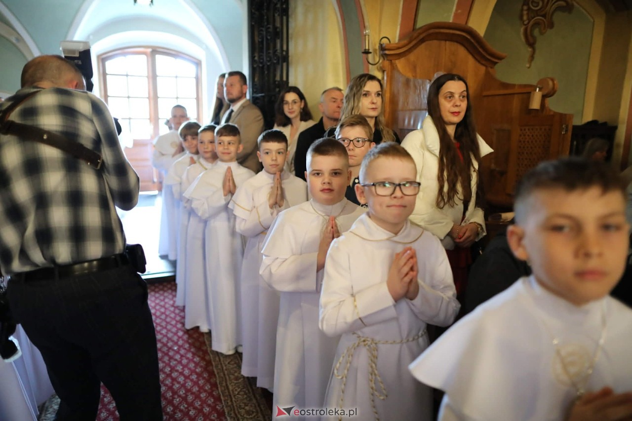 I Komunia Święta w sanktuarium pw. św. Antoniego Padewskiego [.09.05.2026] - zdjęcie #9 - eOstroleka.pl