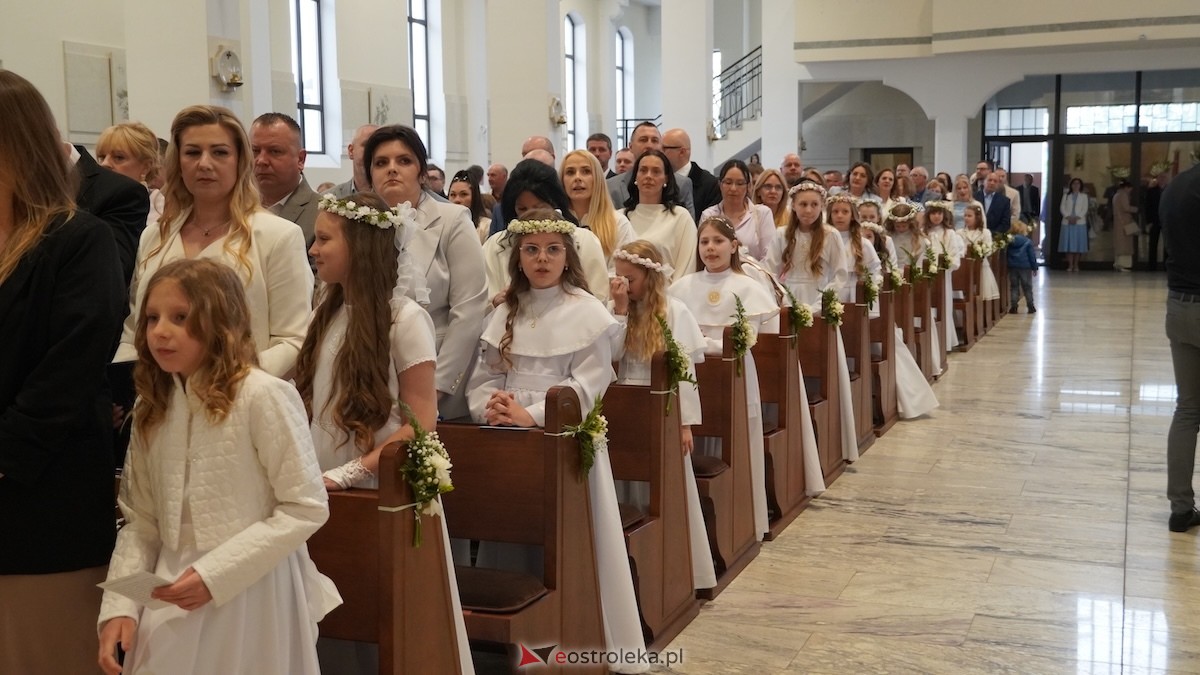 I Komunia Święta w parafii pw. św. Franciszka z Asyżu [09.05.2026] - zdjęcie #27 - eOstroleka.pl