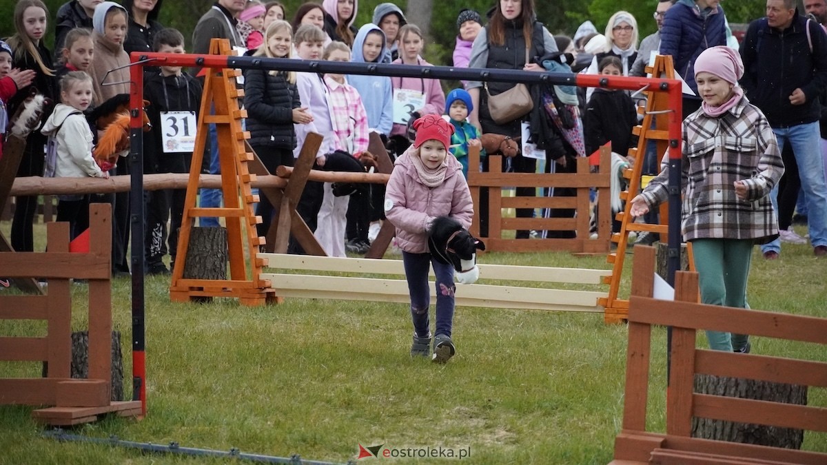 Towarzyskie Zawody Hobby Horse w Ostrołęce [09.05.2026] - zdjęcie #71 - eOstroleka.pl
