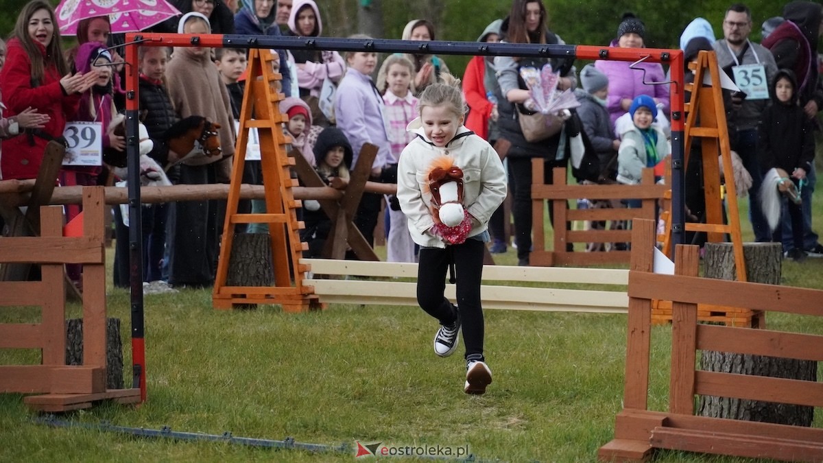 Towarzyskie Zawody Hobby Horse w Ostrołęce [09.05.2026] - zdjęcie #55 - eOstroleka.pl