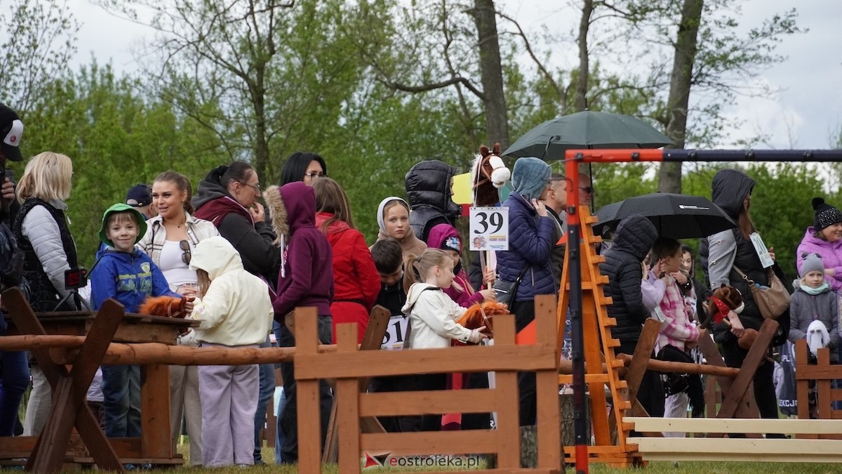 Towarzyskie Zawody Hobby Horse w Ostrołęce [09.05.2026] - zdjęcie #53 - eOstroleka.pl