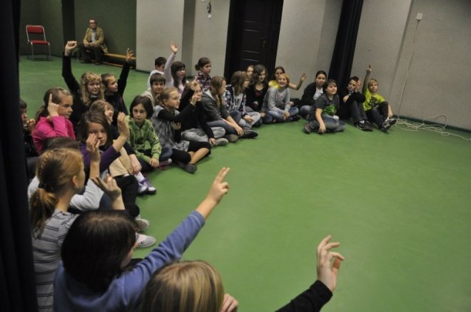 Mali Ratownicy: Uczniowie uczyli się ratować życie [2.XII.2011] - zdjęcie #26 - eOstroleka.pl