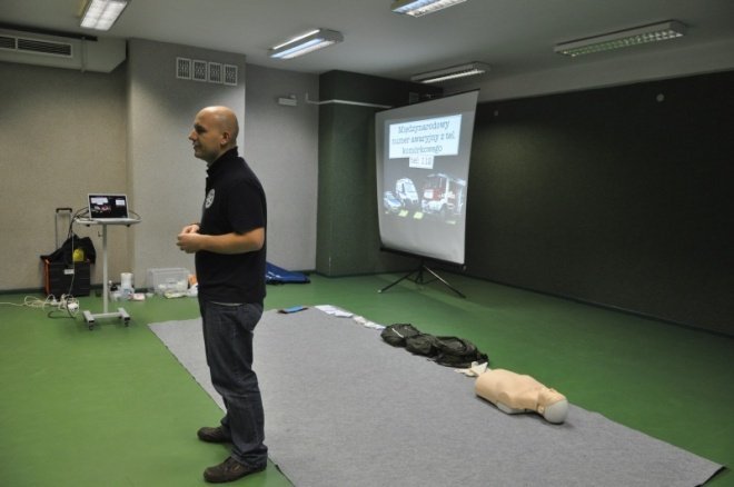 Mali Ratownicy: Uczniowie uczyli się ratować życie [2.XII.2011] - zdjęcie #21 - eOstroleka.pl