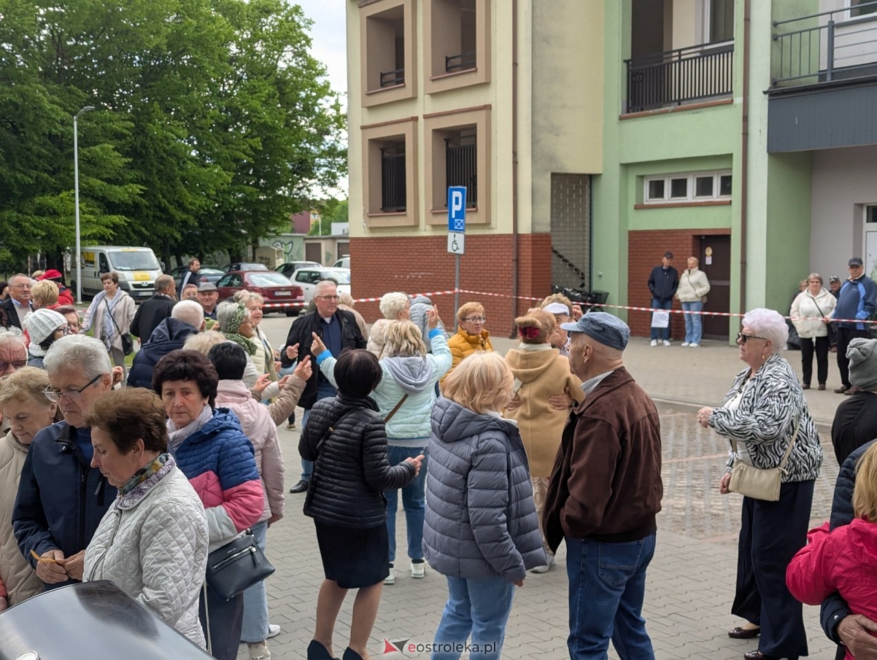 Potańcówka na osiedlu Dzieci Polskich w Ostrołęce [9.05.2026] - zdjęcie #31 - eOstroleka.pl