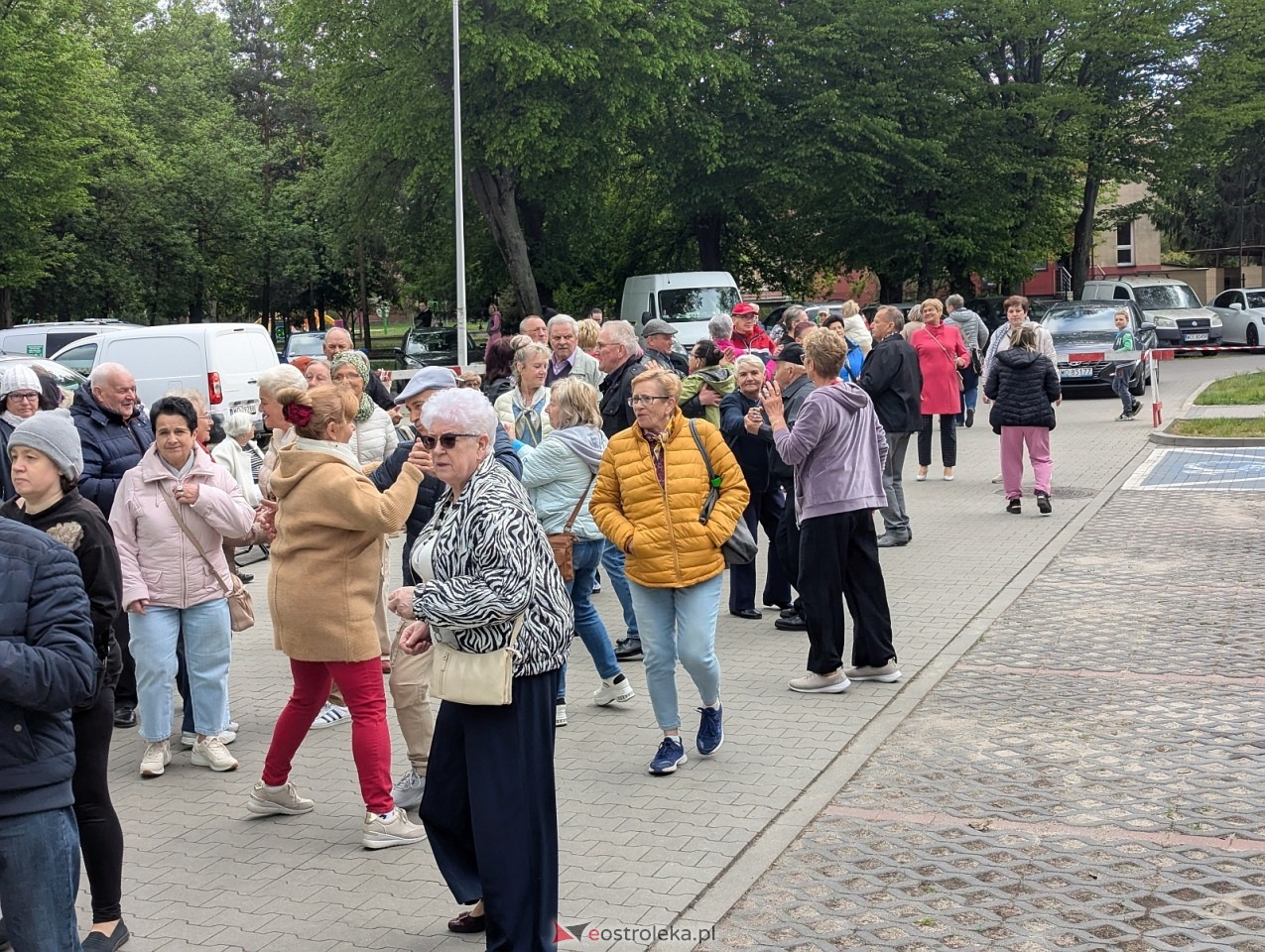 Potańcówka na osiedlu Dzieci Polskich w Ostrołęce [9.05.2026] - zdjęcie #28 - eOstroleka.pl