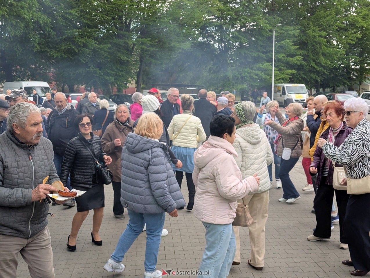 Potańcówka na osiedlu Dzieci Polskich w Ostrołęce [9.05.2026] - zdjęcie #18 - eOstroleka.pl
