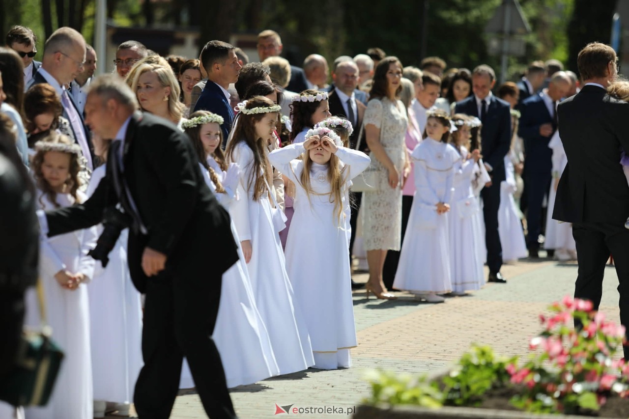 Pierwsza Komunia Święta w parafii pw. Zbawiciela Świata [10.05.2026] - zdjęcie #114 - eOstroleka.pl