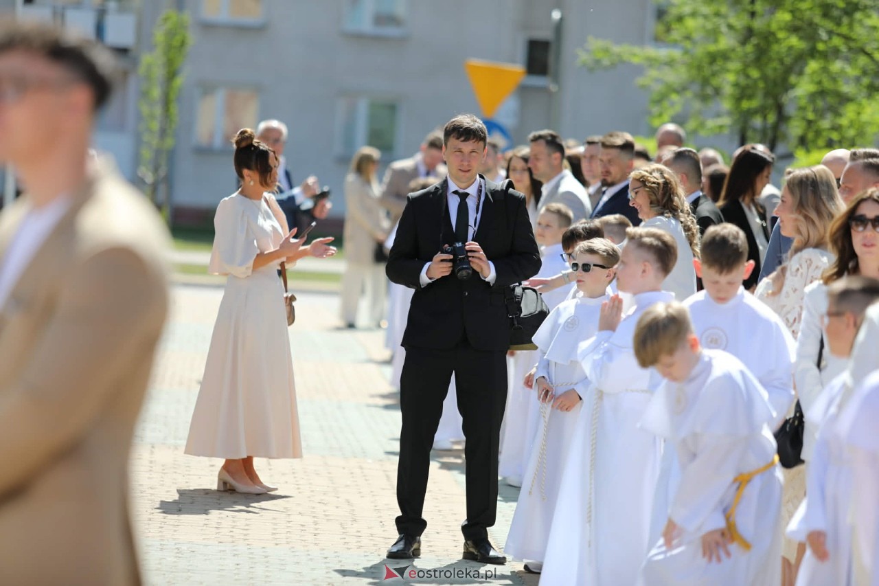 Pierwsza Komunia Święta w parafii pw. Zbawiciela Świata [10.05.2026] - zdjęcie #96 - eOstroleka.pl