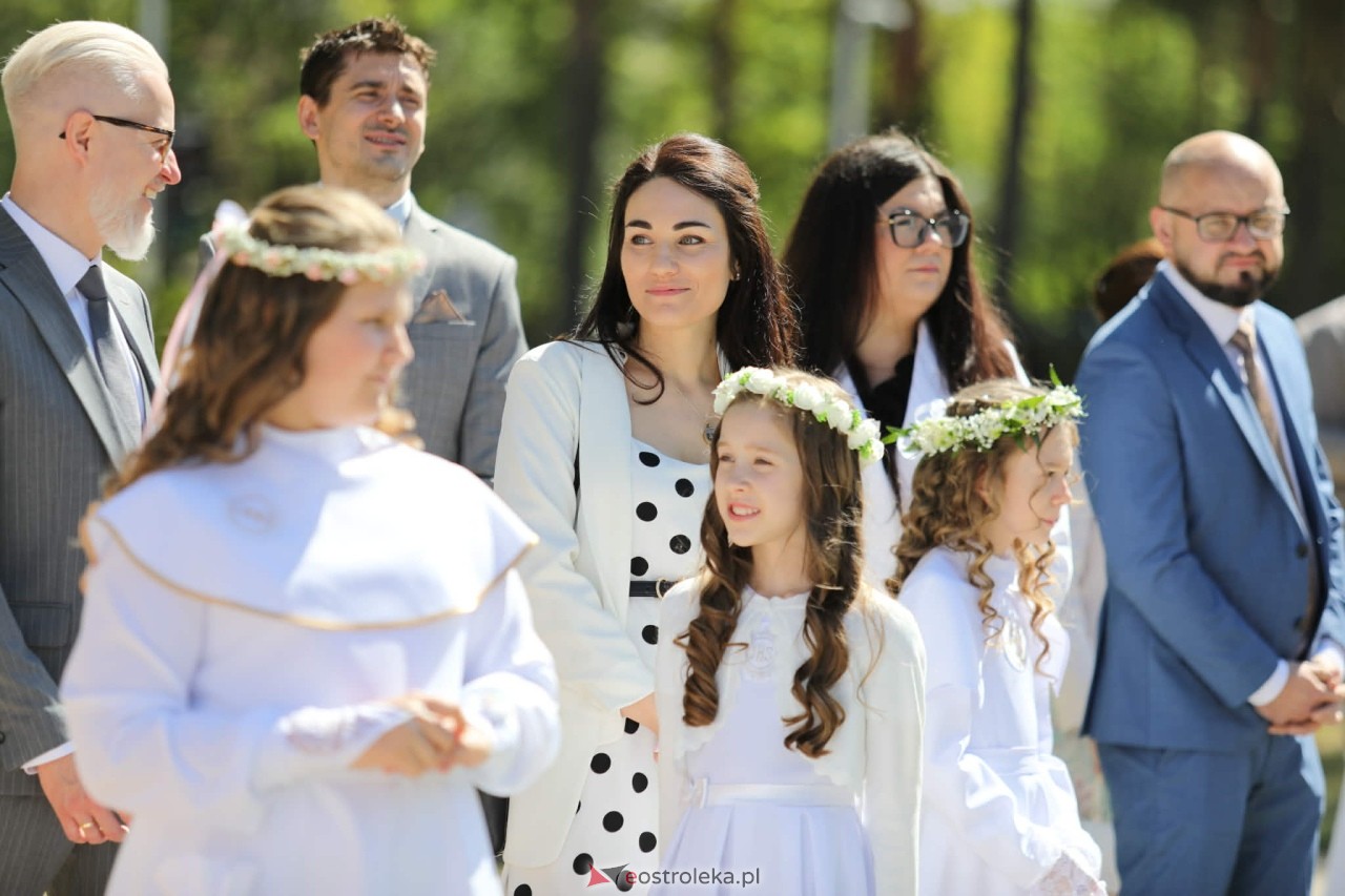 Pierwsza Komunia Święta w parafii pw. Zbawiciela Świata [10.05.2026] - zdjęcie #58 - eOstroleka.pl