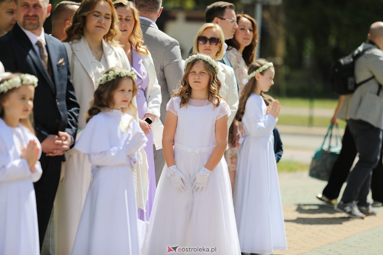Pierwsza Komunia Święta w parafii pw. Zbawiciela Świata [10.05.2026] - zdjęcie #26 - eOstroleka.pl