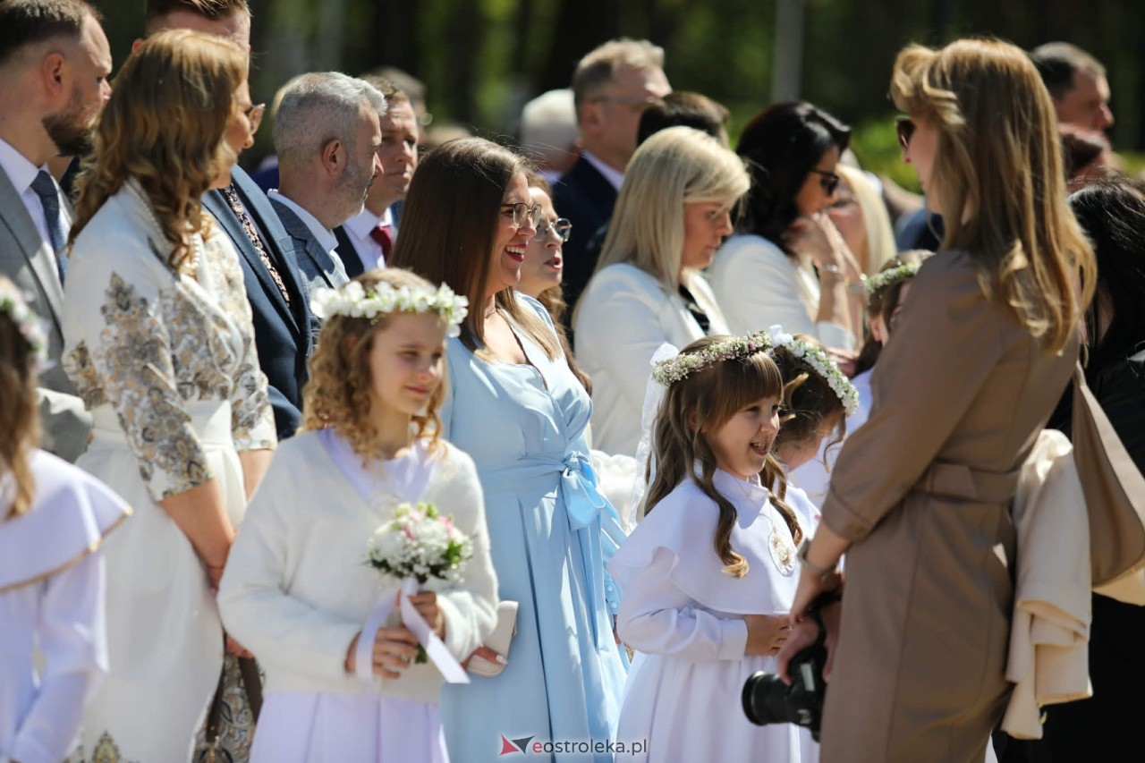 Pierwsza Komunia Święta w parafii pw. Zbawiciela Świata [10.05.2026] - zdjęcie #8 - eOstroleka.pl