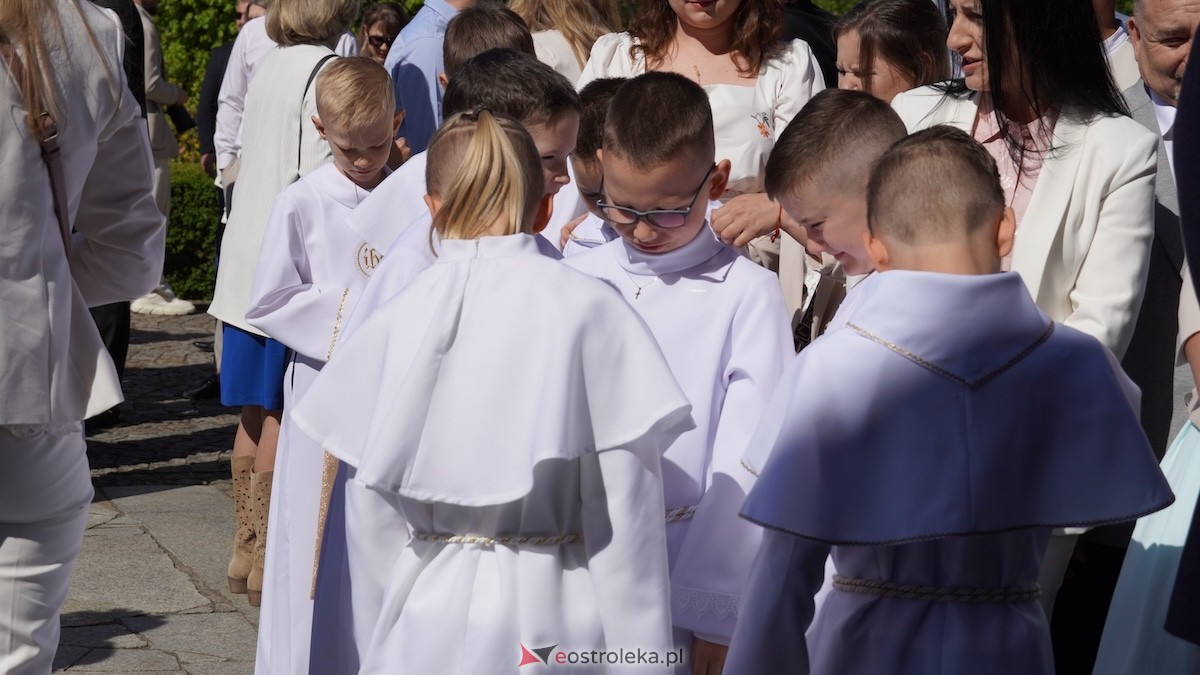 I Komunia Święta w parafii pw. św. Wojciecha w Ostrołęce [10.05.2026] - zdjęcie #29 - eOstroleka.pl