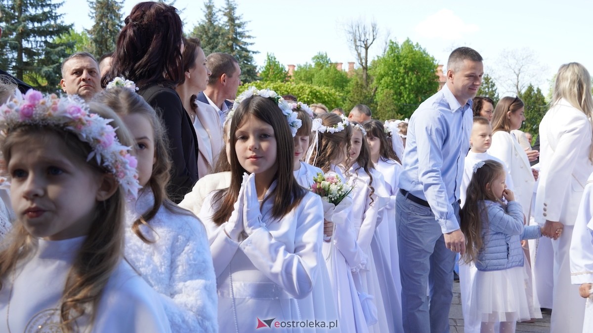 I Komunia Święta w parafii pw. św. Wojciecha w Ostrołęce [10.05.2026] - zdjęcie #23 - eOstroleka.pl