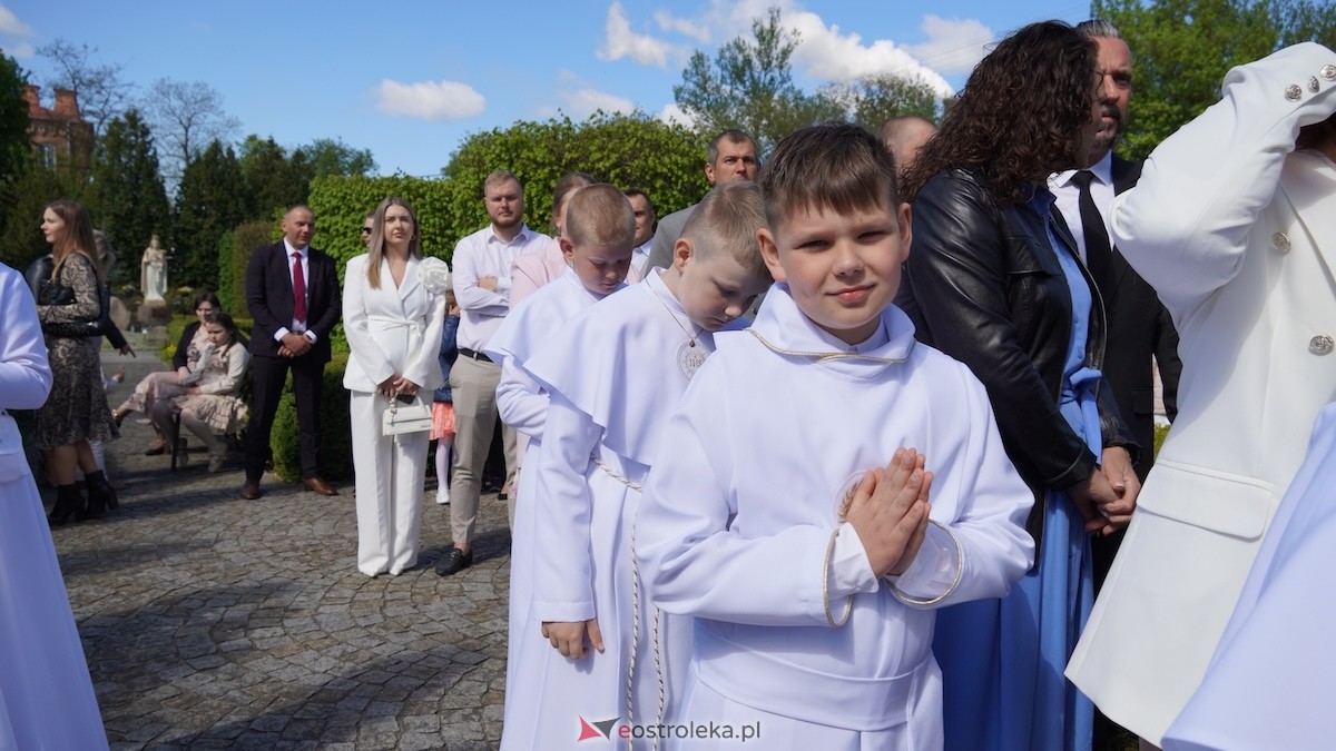 I Komunia Święta w parafii pw. św. Wojciecha w Ostrołęce [10.05.2026] - zdjęcie #16 - eOstroleka.pl