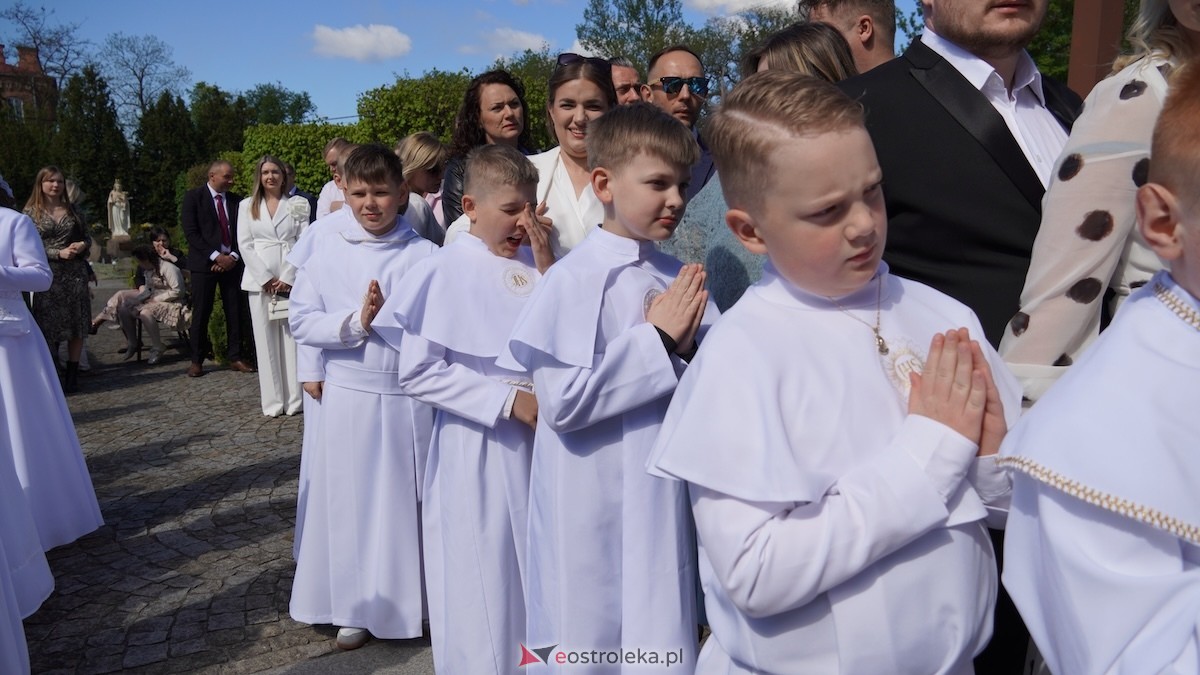 I Komunia Święta w parafii pw. św. Wojciecha w Ostrołęce [10.05.2026] - zdjęcie #15 - eOstroleka.pl