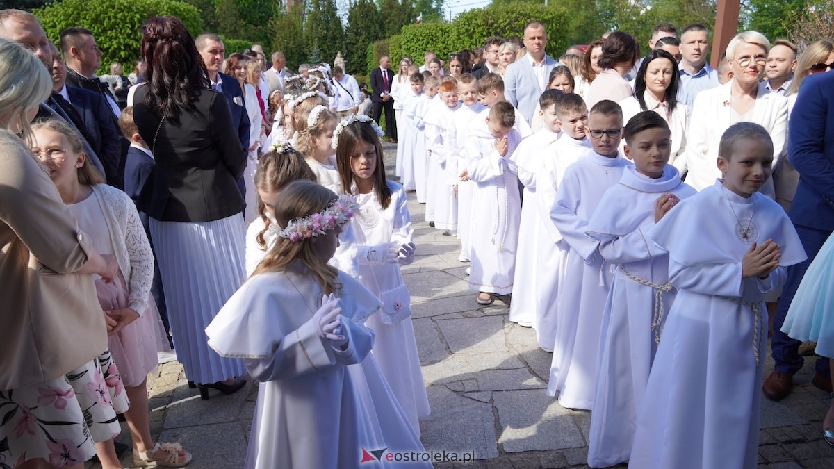I Komunia Święta w parafii pw. św. Wojciecha w Ostrołęce [10.05.2026] - zdjęcie #11 - eOstroleka.pl