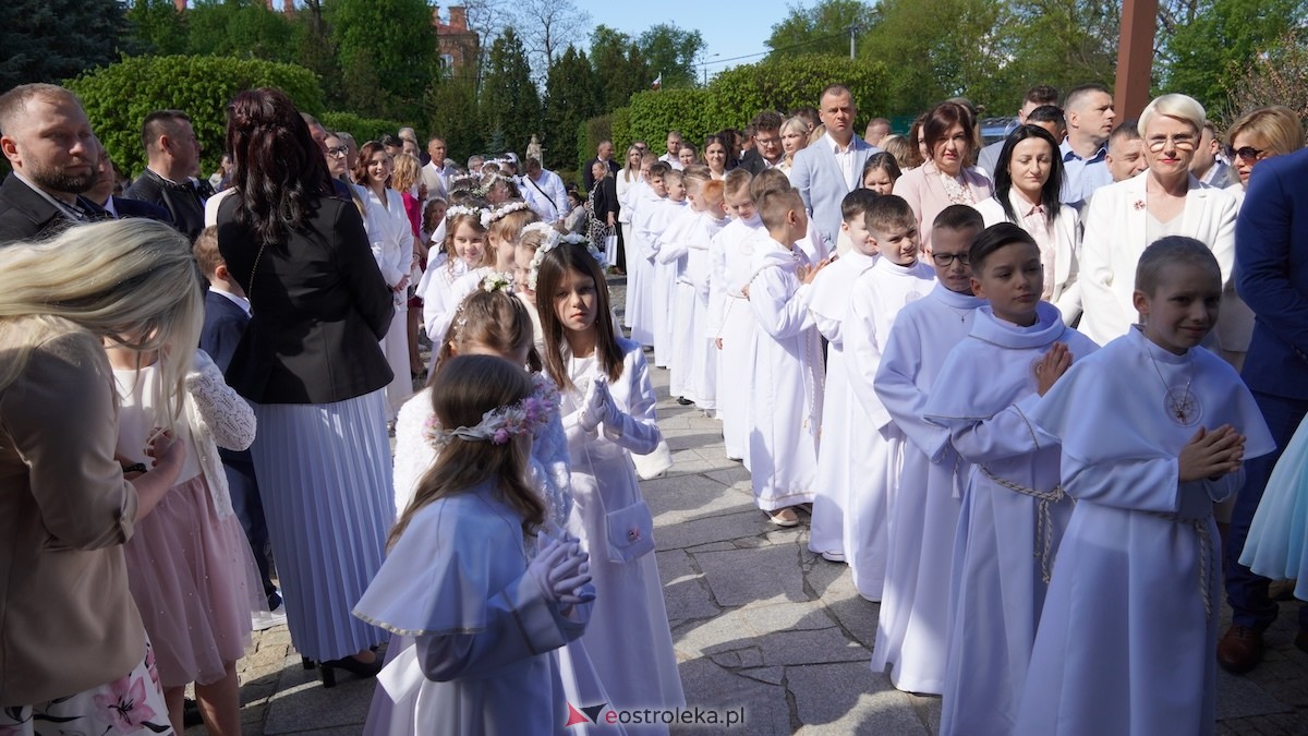 I Komunia Święta w parafii pw. św. Wojciecha w Ostrołęce [10.05.2026] - zdjęcie #10 - eOstroleka.pl