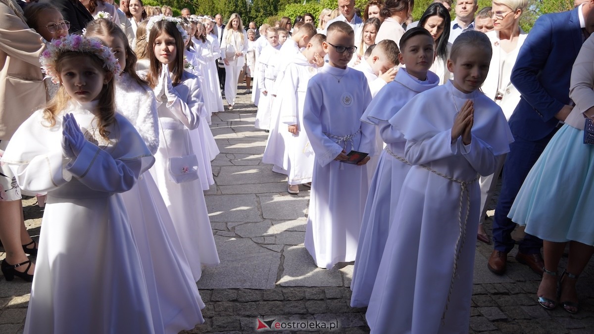 I Komunia Święta w parafii pw. św. Wojciecha w Ostrołęce [10.05.2026] - zdjęcie #8 - eOstroleka.pl