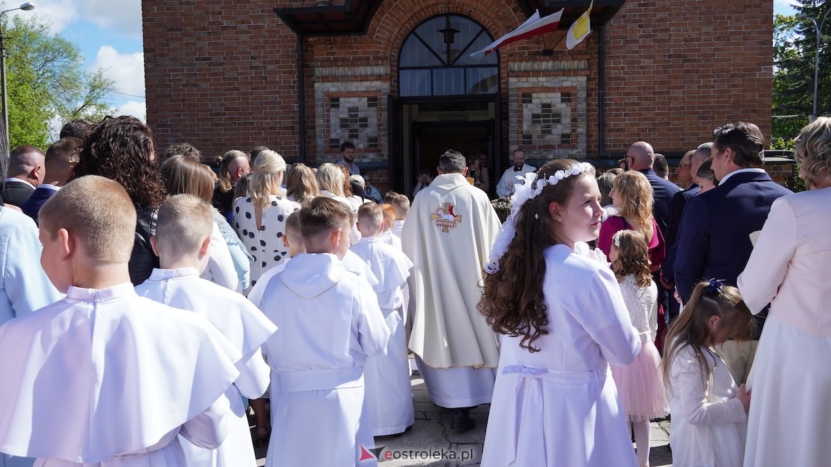 I Komunia Święta w parafii pw. św. Wojciecha w Ostrołęce [10.05.2026] - zdjęcie #2 - eOstroleka.pl