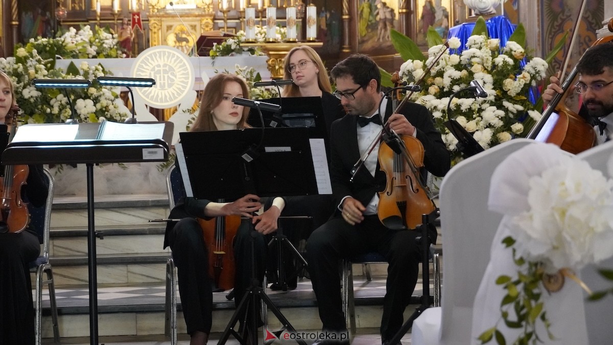 Koncert w kościele w Goworowie Filharmonii Kameralnej im. Witolda Lutosławskiego w Łomży [10.05.2026] - zdjęcie #40 - eOstroleka.pl