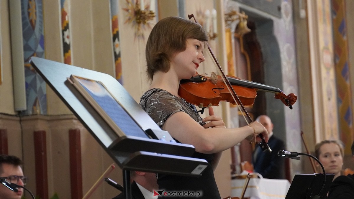 Koncert w kościele w Goworowie Filharmonii Kameralnej im. Witolda Lutosławskiego w Łomży [10.05.2026] - zdjęcie #39 - eOstroleka.pl