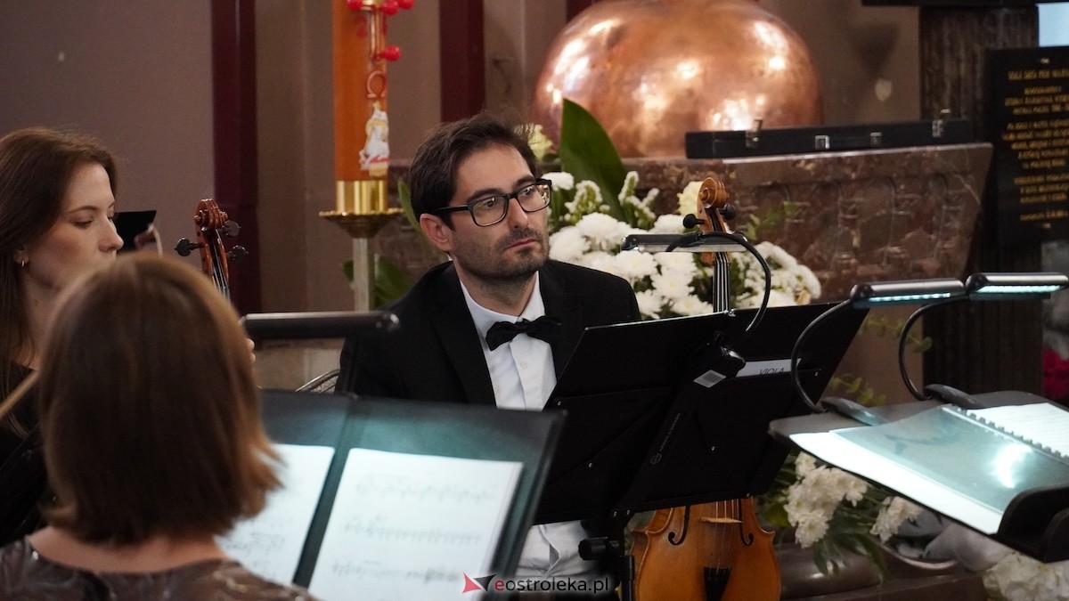 Koncert w kościele w Goworowie Filharmonii Kameralnej im. Witolda Lutosławskiego w Łomży [10.05.2026] - zdjęcie #22 - eOstroleka.pl