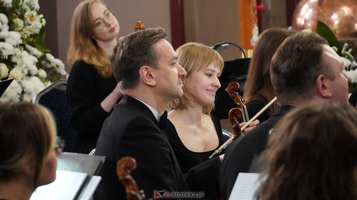 Koncert w kościele w Goworowie Filharmonii Kameralnej im. Witolda Lutosławskiego w Łomży [10.05.2026] - zdjęcie #18 - eOstroleka.pl