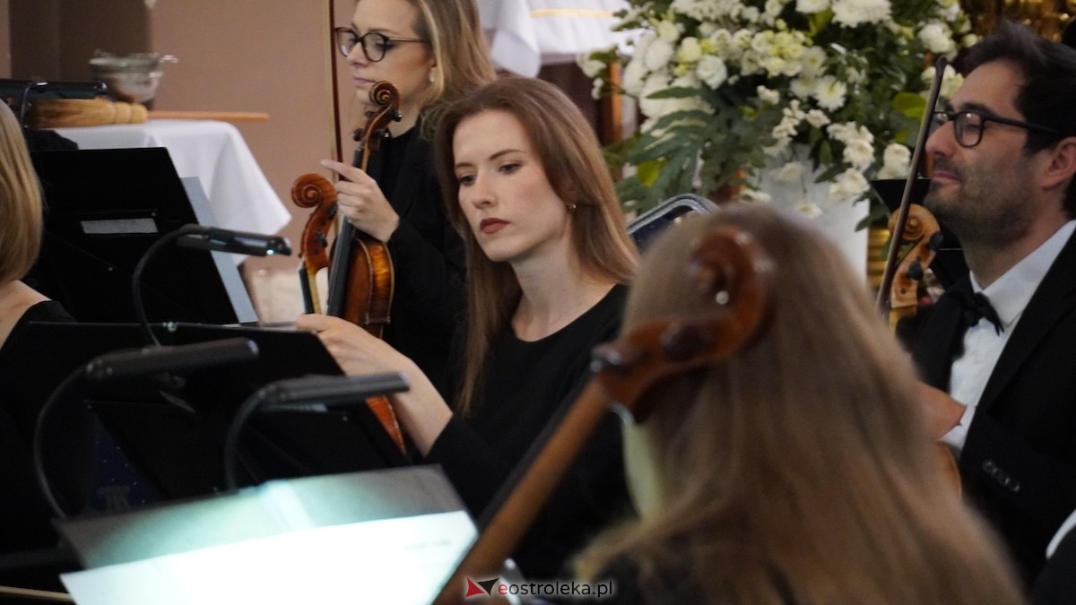 Koncert w kościele w Goworowie Filharmonii Kameralnej im. Witolda Lutosławskiego w Łomży [10.05.2026] - zdjęcie #11 - eOstroleka.pl