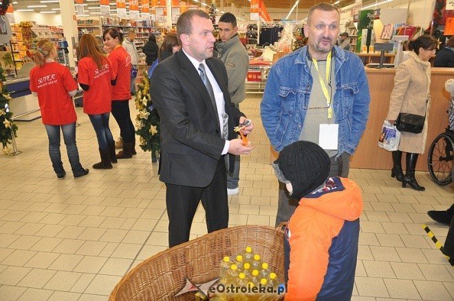 Oficjalne rozpoczęcie zbiórki żywnosci w Ostrołece - zdjęcie #26 - eOstroleka.pl