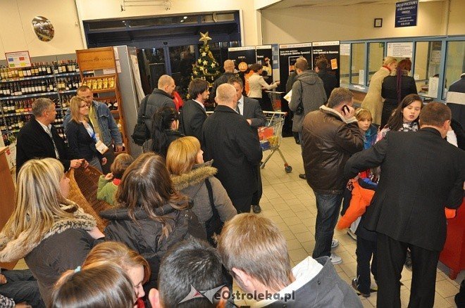 Oficjalne rozpoczęcie zbiórki żywnosci w Ostrołece - zdjęcie #59 - eOstroleka.pl