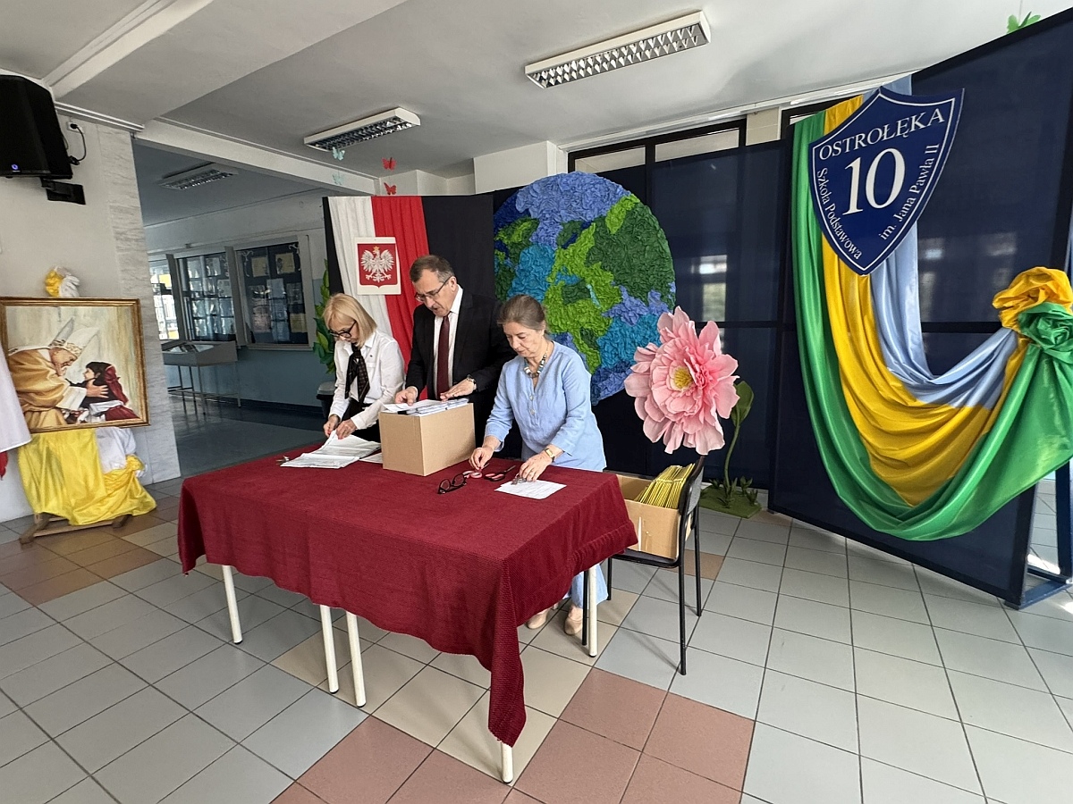 Egzamin ósmoklasisty 2026 - język polski [11.05.2026] - zdjęcie #30 - eOstroleka.pl