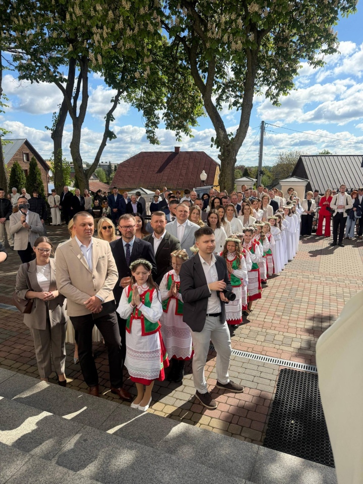 Pierwsza Komunia Święta w Kadzidle [10.05.2026] - zdjęcie #3 - eOstroleka.pl