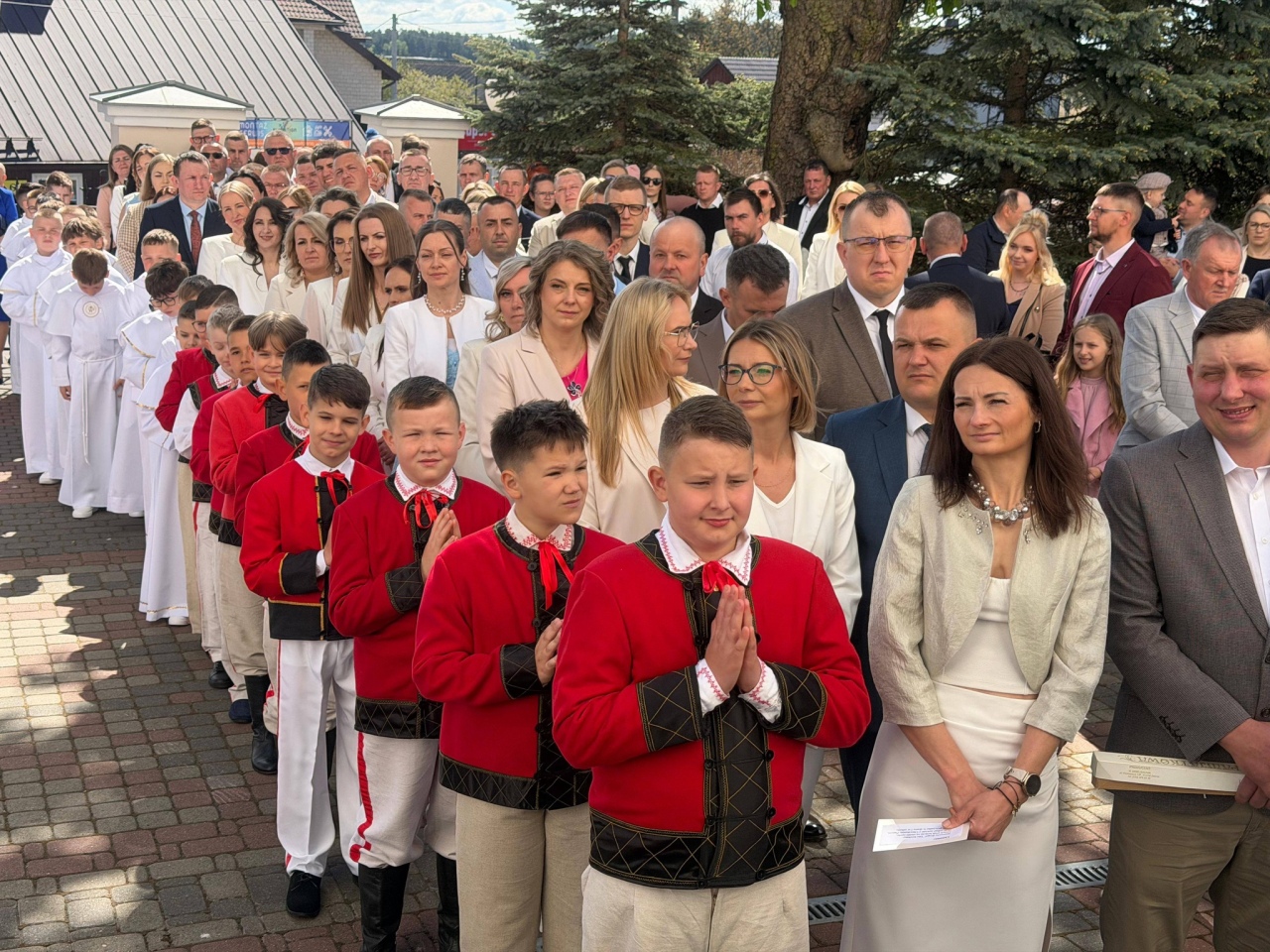 Pierwsza Komunia Święta w Kadzidle [10.05.2026] - zdjęcie #1 - eOstroleka.pl