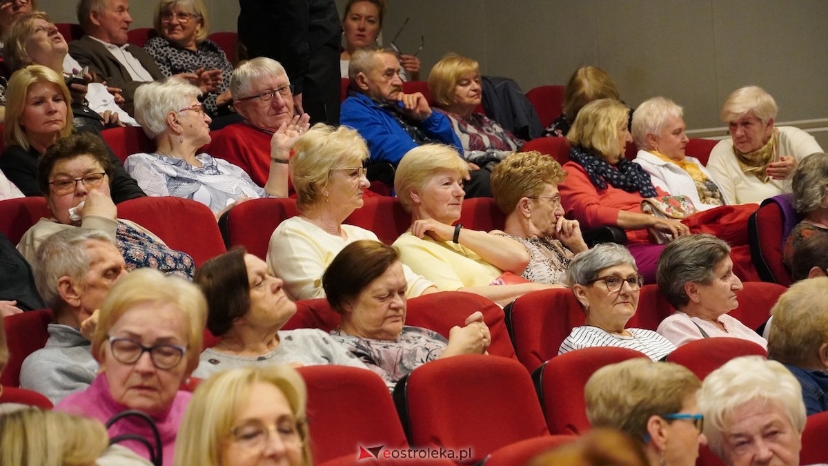 Koncert z okazji Dnia Matki Całuję Twoją dłoń w OCK [11.05.2026] - zdjęcie #64 - eOstroleka.pl