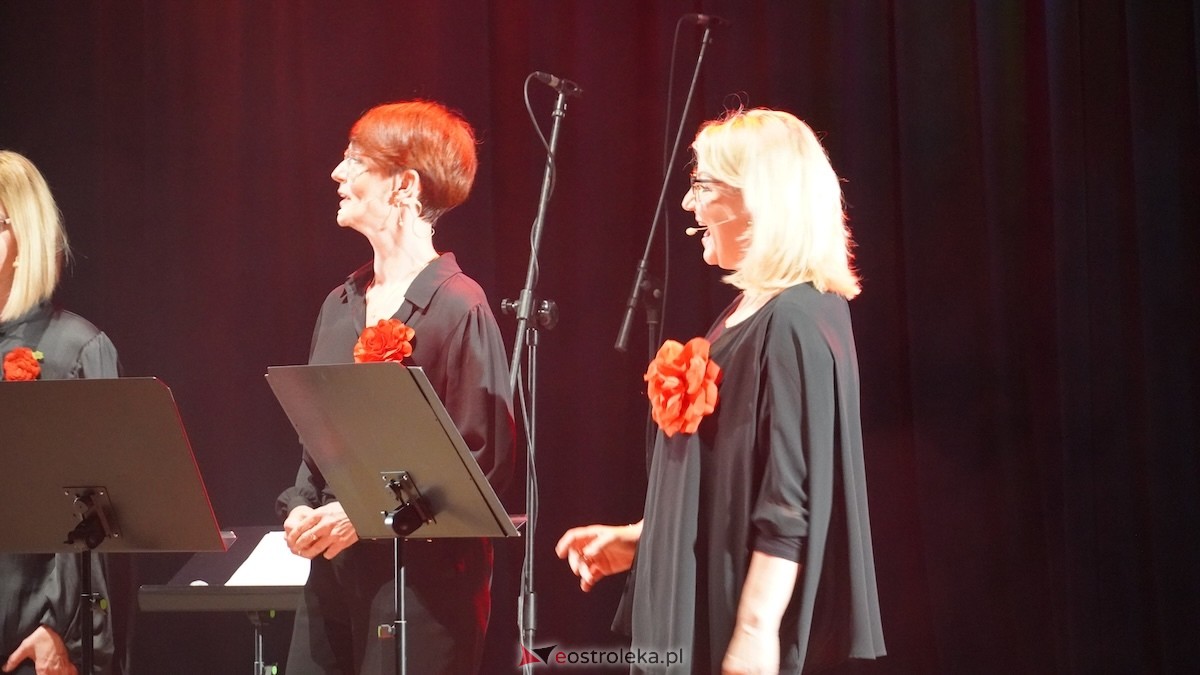 Koncert z okazji Dnia Matki Całuję Twoją dłoń w OCK [11.05.2026] - zdjęcie #4 - eOstroleka.pl